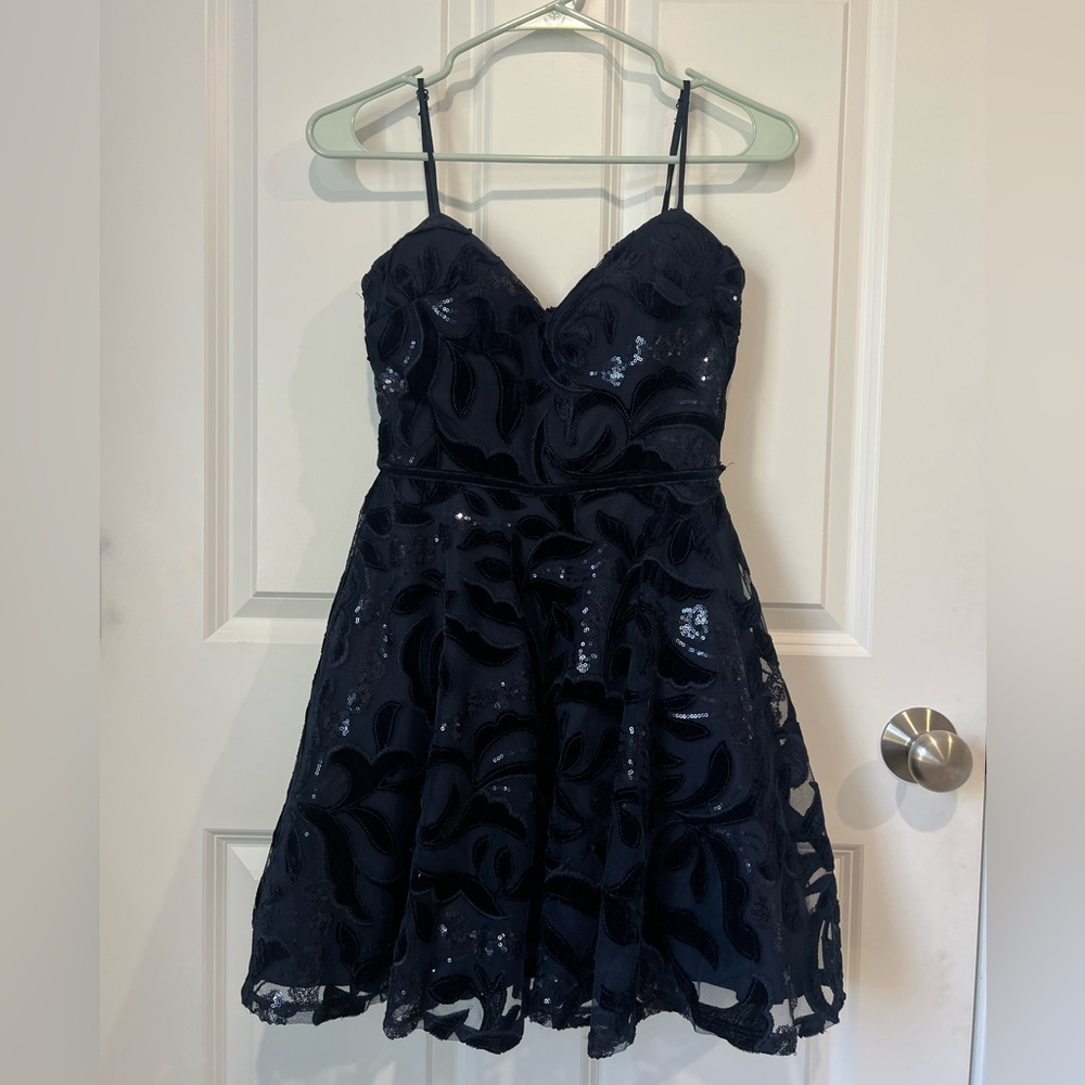 Navy Homecoming Party Dress Size 1/2 - Picture 6 of 7